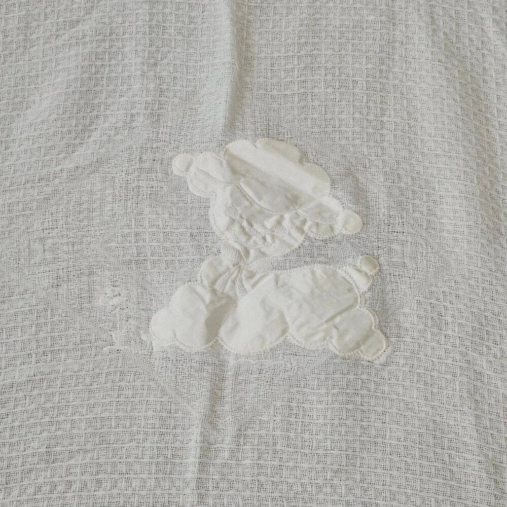 VTG Solid White Baby Blanket Acrylic Fringe Knit 34x34 Satin Sheep Lamb READ